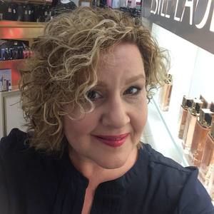 Meet your Posher, Lesley